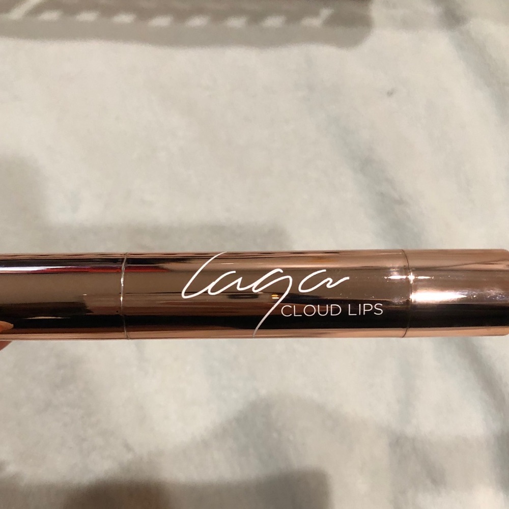 Laga cloud lips lipstick